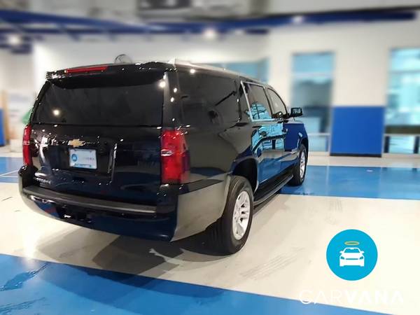 2020 Chevy Chevrolet Suburban LT Sport Utility 4D suv Black -... for sale in Knoxville, TN – photo 10