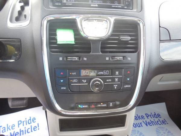 2013 CHRYSLER TOWN & COUNTRY TOURING for sale in Hobart, IN – photo 16