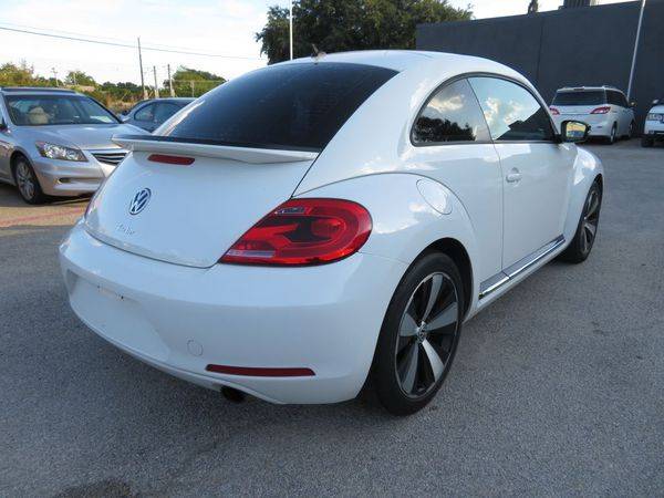 2012 VOLKSWAGEN BEETLE TURBO WHITE -EASY FINANCING AVAILABLE for sale in Richardson, TX – photo 5