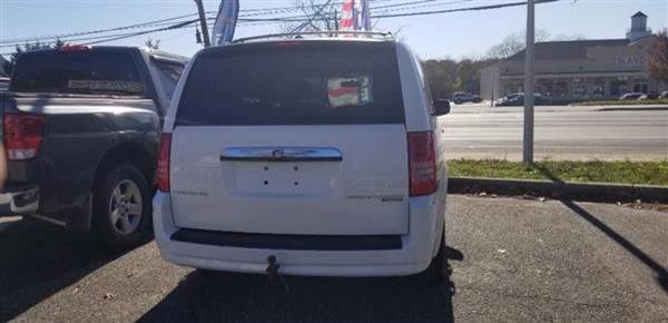 2010 Chrysler Town & Country Touring SUV for sale in Mastic, NY – photo 2