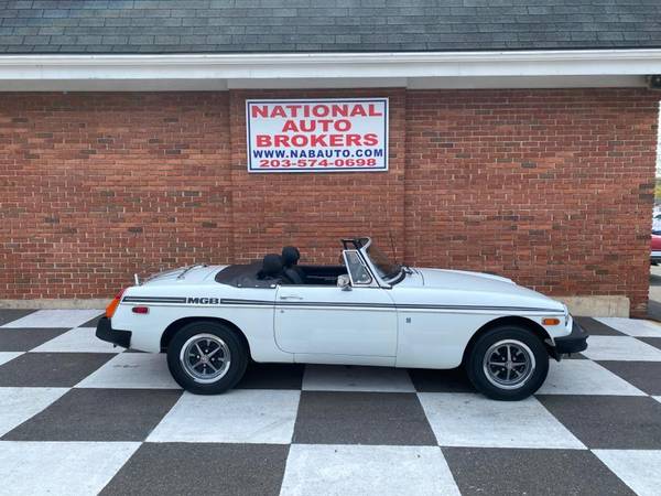 1976 MG MGB Convertible (TOP RATED DEALER AWARD 2018 ! - cars & for sale in Waterbury, CT – photo 2