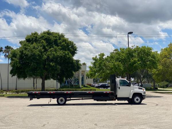 2005 GMC C5500 24 Foot Flatbed 8 1L Gas - - by for sale in West Palm Beach, FL – photo 16