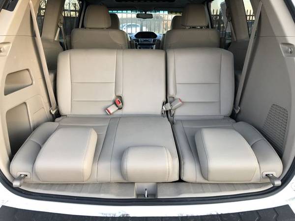 20 OFF 2011 Honda Odyssey - - by dealer - vehicle for sale in Hyattsville, District Of Columbia – photo 12