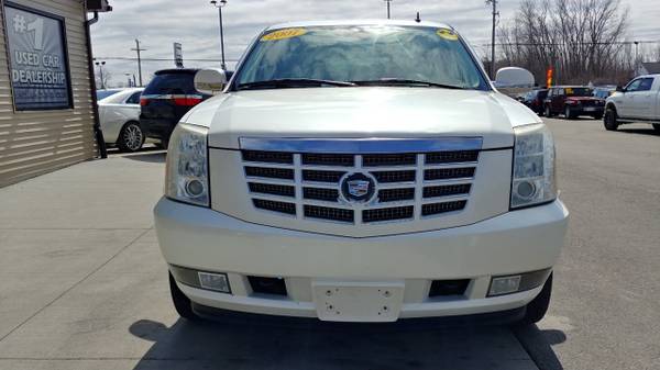 2007 Cadillac Escalade AWD 4dr for sale in Chesaning, MI – photo 2