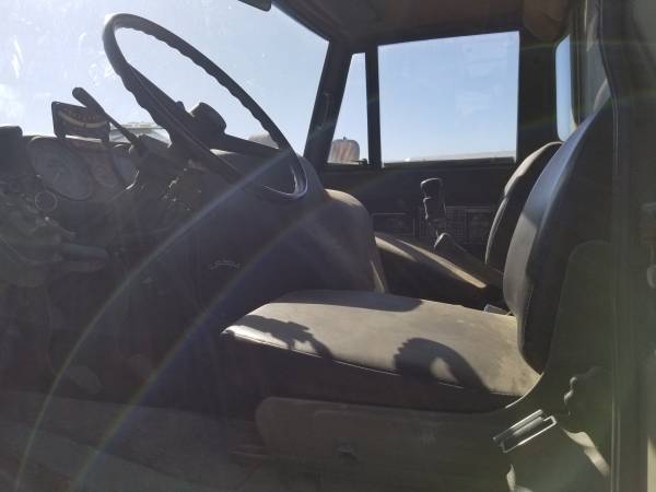 Off Road unimog Freigthliner for sale in Richmond, CA – photo 11