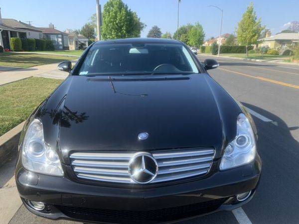 2008 Mercedes-Benz CLS-Class CLS 550 Coupe 4D - FREE CARFAX ON EVERY... for sale in Los Angeles, CA – photo 9