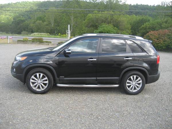 2011 Kia Sorento EX 4WD SUV, Only 102K, Clean! for sale in ENDICOTT, NY – photo 4