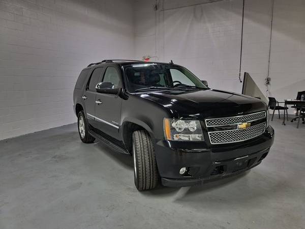 2010 Chevrolet Tahoe - Financing Available! - cars & trucks - by... for sale in Glenview, IL – photo 8