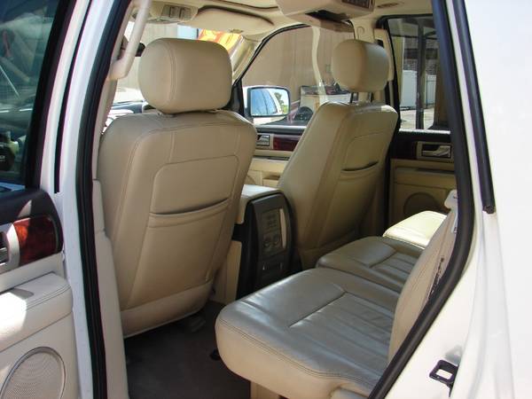 2003 Lincoln Navigator Luxury 4WD for sale in New Port Richey , FL – photo 23