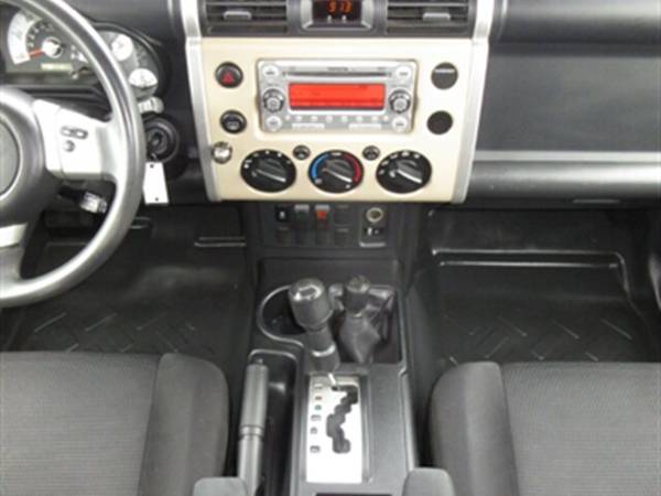2013 Toyota FJ Cruiser 4x4 - - by dealer - vehicle for sale in Santa Cruz, CA – photo 19