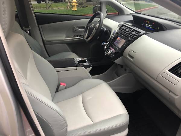 2012 Toyota Prius V Pkg 5 - Navi, Leather, Clean title, Loaded for sale in Kirkland, WA – photo 14