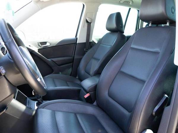 2011 VOLKSWAGEN TIGUAN SUNROOF ! NAVIGATION ! - - by for sale in Ardmore, OK – photo 9
