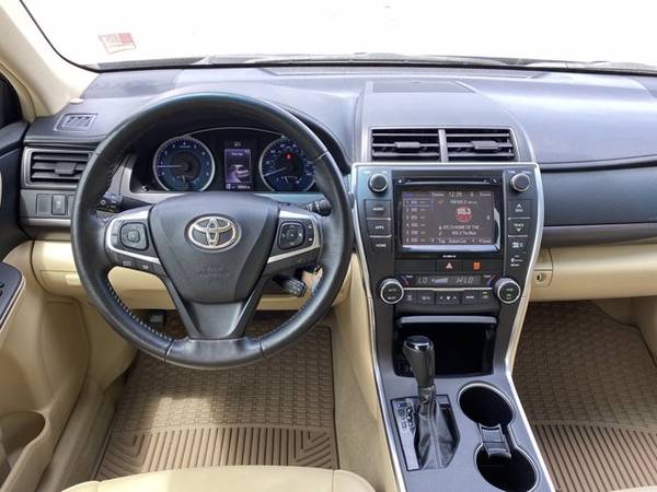 2016 Toyota Camry XLE - - by dealer - vehicle for sale in Carrollton, GA – photo 22
