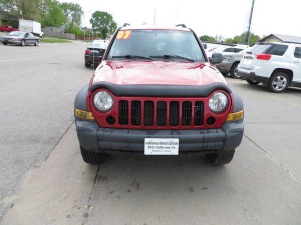 2007 Jeep Liberty 2WD 4dr Sport 218, 000 miles 1, 700 for sale in Waterloo, IA – photo 2