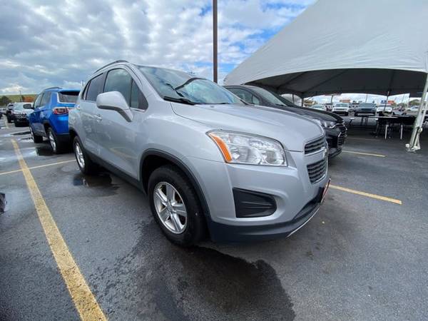 2015 Chevrolet Chevy Trax - cars & trucks - by dealer - vehicle... for sale in Niagara Falls, NY – photo 3
