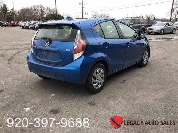 2015 TOYOTA PRIUS C IV - - by dealer - vehicle for sale in Jefferson, WI – photo 5