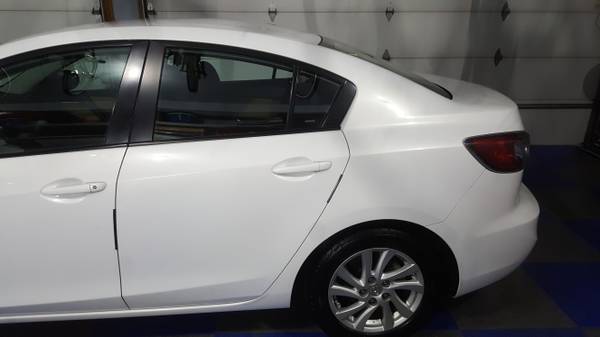 2012 Mazda 3 I-Touring - cars & trucks - by owner - vehicle... for sale in Sycamore, IL – photo 7