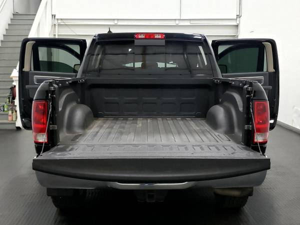2014 Ram 1500 4WD Crew Cab 140 5 Big Horn for sale in WAUKEGAN, IL – photo 8