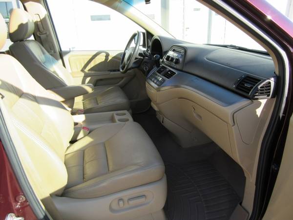 2010 Honda Odyssey 5dr EX-L - cars & trucks - by dealer - vehicle... for sale in Waterloo, IA – photo 21