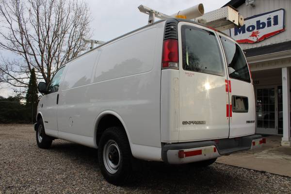 2000 CHEVY EXPRESS 3500 CARGO*1-OWNER*LOW MILES*SHELVING*LADDER... for sale in Flint, MI – photo 3