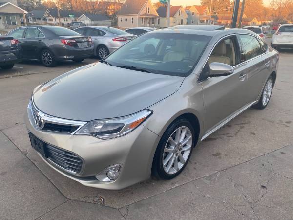 2013 Toyota Avalon XLE *55K Low-Miles!* Loaded! - cars & trucks - by... for sale in Lincoln, MO – photo 3