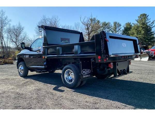 2018 Ram Ram Chassis 3500 4X4 2dr Regular Cab 143.5 in. WB - - cars... for sale in New Lebanon, MA – photo 6