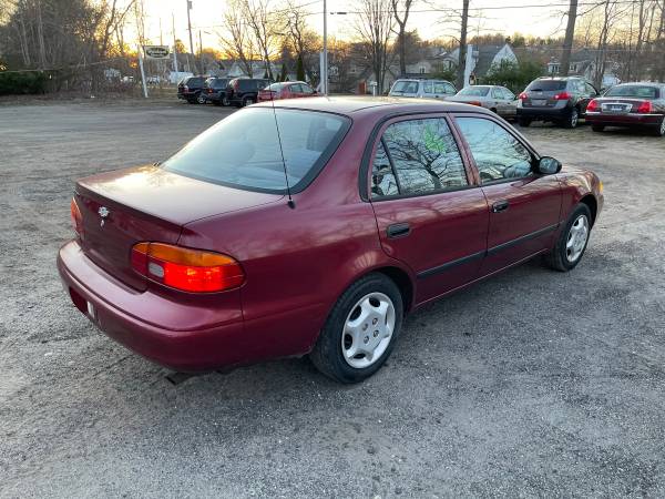 2000 Chevy Prizm (Toyota Corolla) only 99k miles like new! - cars & for sale in Southington , CT – photo 2
