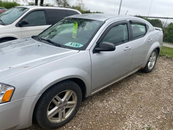 2009 Dodge Avenger 4D - - by dealer - vehicle for sale in Westerville, OH – photo 3