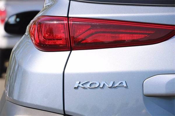 2019 Hyundai Kona Se - - by dealer - vehicle for sale in Elk Grove, CA – photo 11