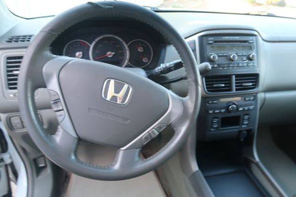 2006 Honda Pilot EX-L Sport Utility 4D BUY HERE PAY HERE! HABLAMOS... for sale in Murfreesboro, TN – photo 24