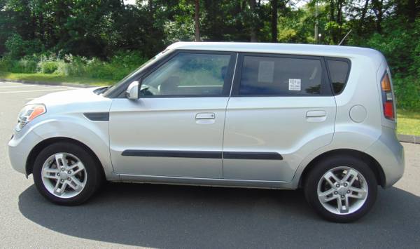 2010 Kia Soul - - by dealer - vehicle automotive sale for sale in Waterbury, CT – photo 8
