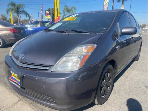 2008 Toyota Prius Hatchback 4D - cars & trucks - by dealer - vehicle... for sale in Modesto, CA – photo 3