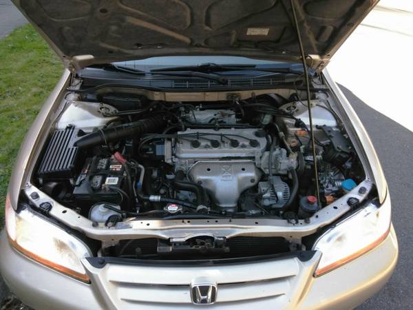 2002 Honda Accord LOW LOW MILES - cars & trucks - by owner - vehicle... for sale in Kirkland, WA – photo 11
