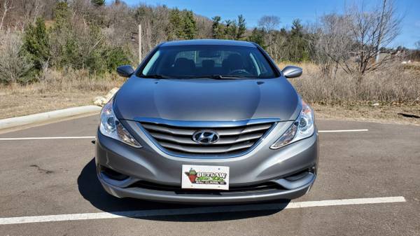 2013 Hyundai Sonata GLS - - by dealer - vehicle for sale in Eau Claire, WI – photo 10