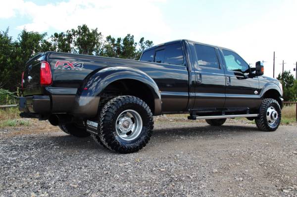 2015 FORD F350 KING RANCH 4X4 - BLK ON BLK - NAV ROOF- NEW 35" TOYO MT for sale in LEANDER, TX – photo 10