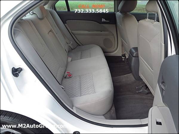 2011 Ford Fusion SE 4dr Sedan - cars & trucks - by dealer - vehicle... for sale in East Brunswick, NY – photo 16