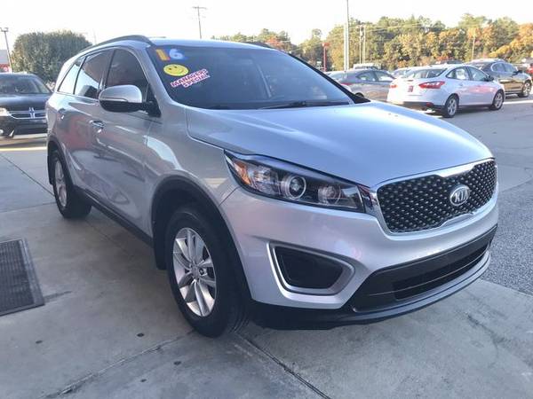 Kia Sorento - Credit union financing available for good credit !!! -... for sale in Fayetteville, NC – photo 4