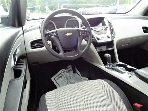 OPEN! 2017 Chevy Chevrolet Equinox LS AWD Loaded IPOD 1-Owner - cars... for sale in Hampton Falls, NH – photo 7