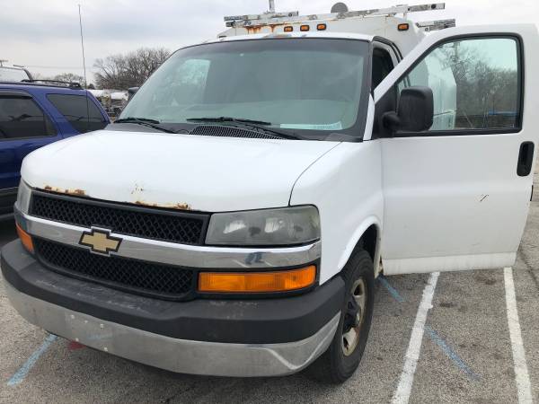 OVER 30 CARGO VANS FOR SALE CHICAGO AREA CASH PRICES STARTING AT... for sale in Bridgeview, IL – photo 12