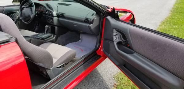 CAMARO Z28 red convertible 1994 for sale in Hershey, PA – photo 22