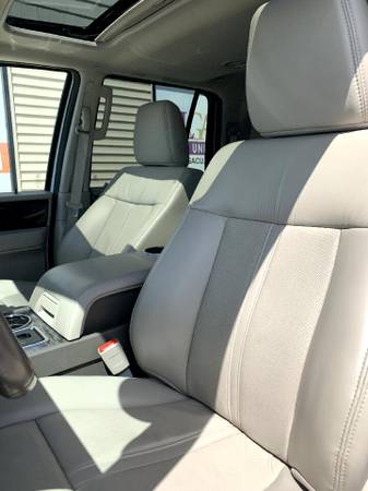 2017 Lincoln Navigator 4x4 Select - cars & trucks - by dealer -... for sale in Chesaning, MI – photo 5