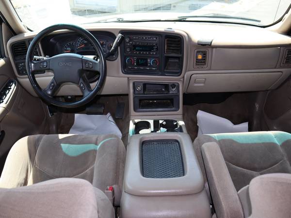 2004 GMC Yukon 4WD - - by dealer - vehicle automotive for sale in Indianapolis, IN – photo 6