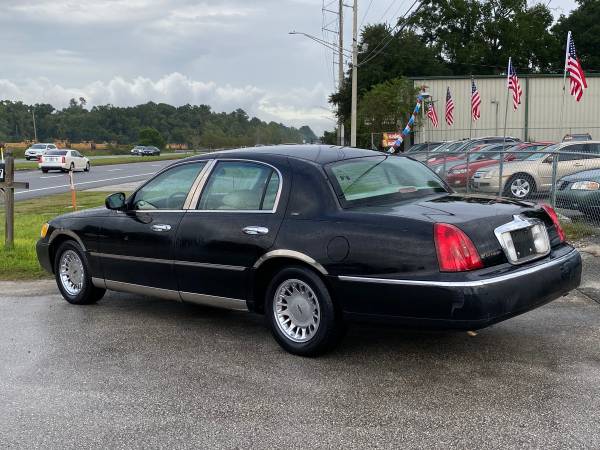 1999 Lincoln Town Car -DEALMAKER AUTO SALES - BEST PRICES IN TOWN -... for sale in Jacksonville, FL – photo 3