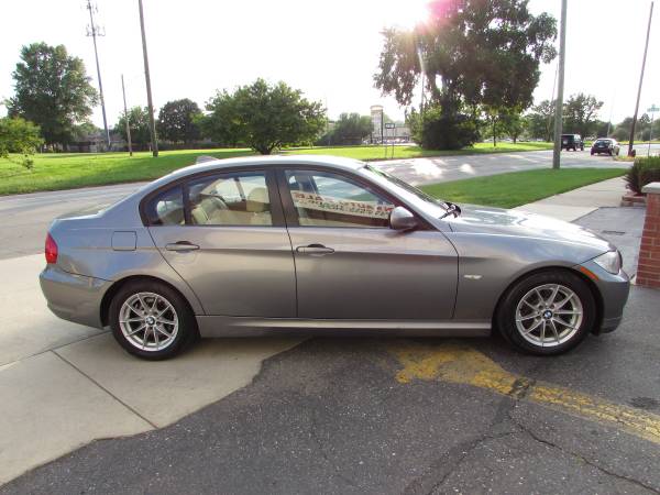 2010 BMW 323I **SUPER CLEAN**MUST SEE**FINANCING AVAILABLE** for sale in redford, MI – photo 5