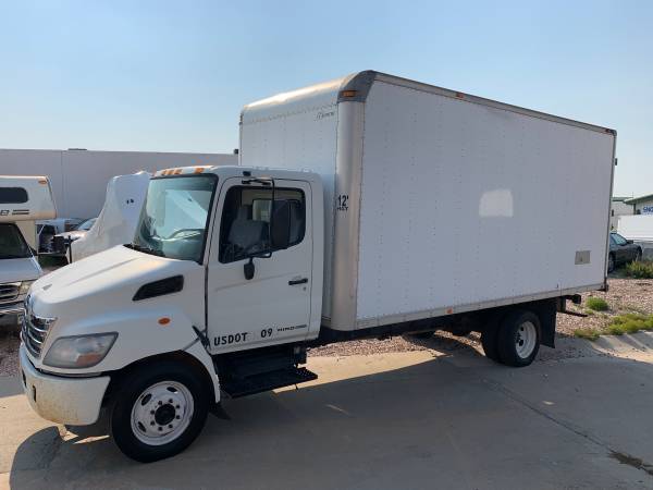 2006 Hino 195 Box Truck - cars & trucks - by owner - vehicle... for sale in Castle Rock, CO – photo 2