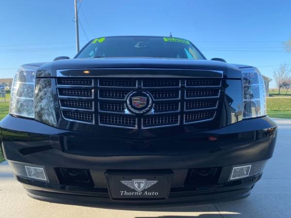 2014 Cadillac Escalade AWD 6 2 1 owner 22s loaded! for sale in Waterloo, IA – photo 3