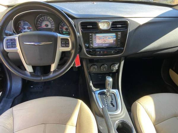 2012 CHRYSLER 200 LIMITED - FULLY LOADED LEATHER NAVIGATION -... for sale in Fredericksburg, District Of Columbia – photo 4
