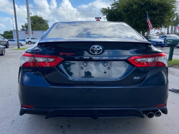 2018 Toyota Camry SE // CLEAN TITLE // 1 Owner - cars & trucks - by... for sale in Hollywood, FL – photo 6