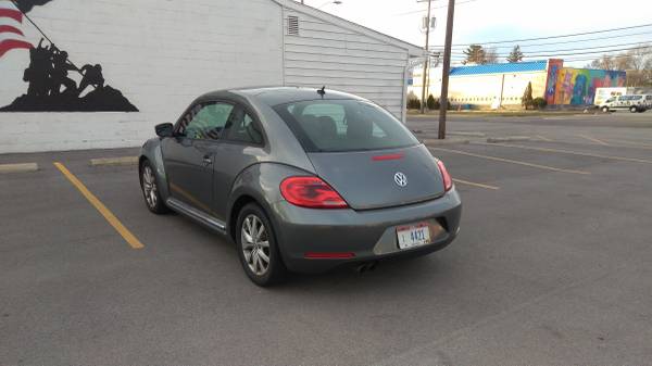 2013 Volkswagen beetle 2.5 l - cars & trucks - by dealer - vehicle... for sale in Toledo, OH – photo 5