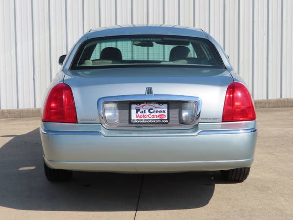 *** 2007 LINCOLN TOWN CAR SIGNATURE LIMITED **ONLY 50K MILES** TOWNCAR for sale in Humble , TX – photo 4